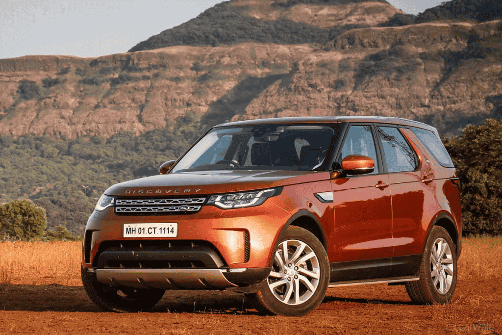 Land-Rover-Discovery-Sport-Car